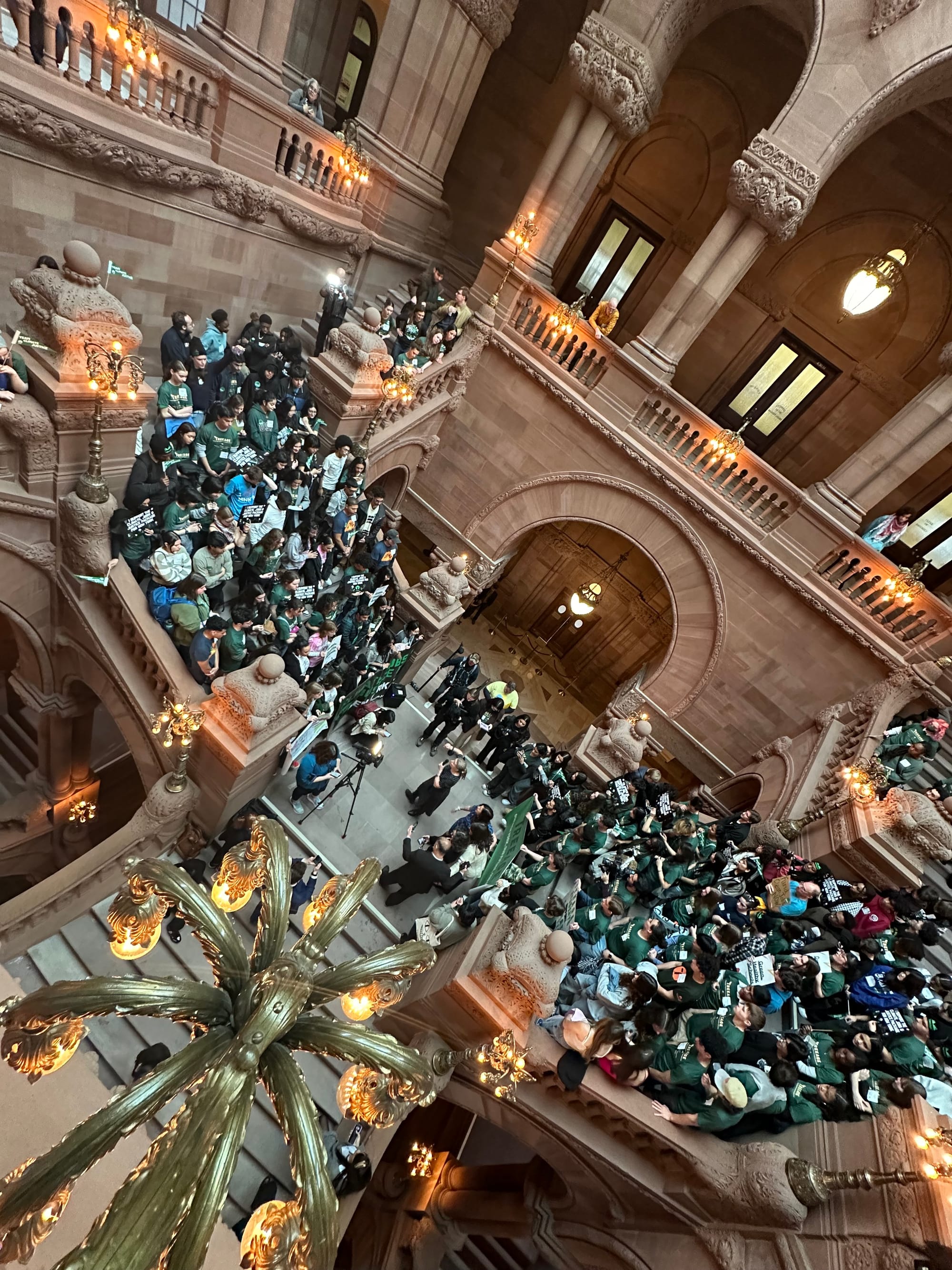 350+ students in the Albany Capital building